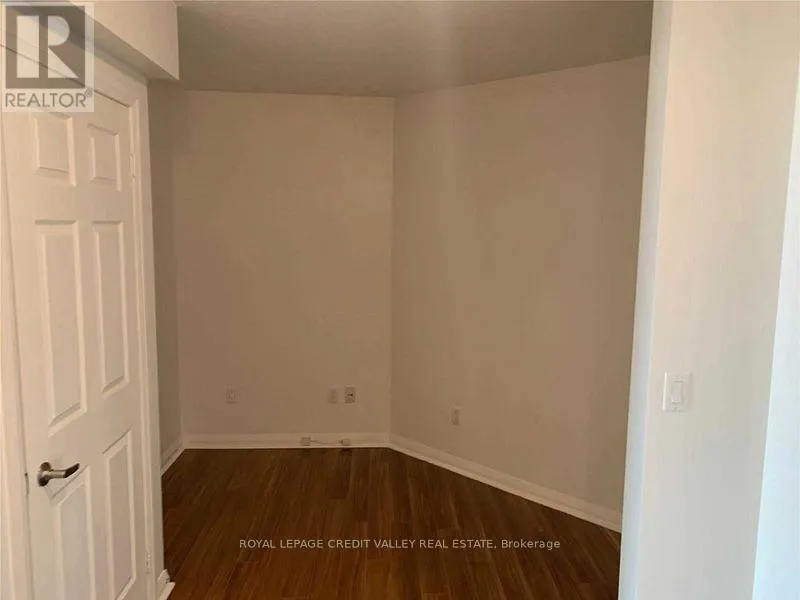 503 - 220 FORUM DRIVE