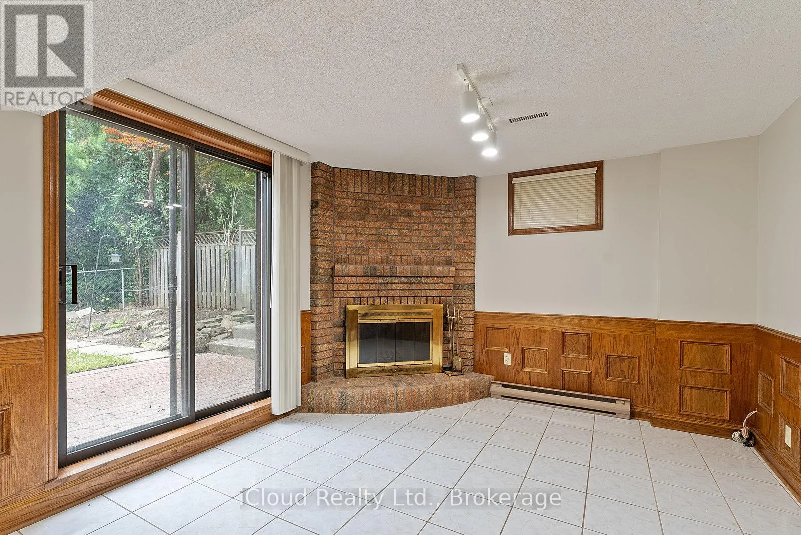 75 BREMEN LANE