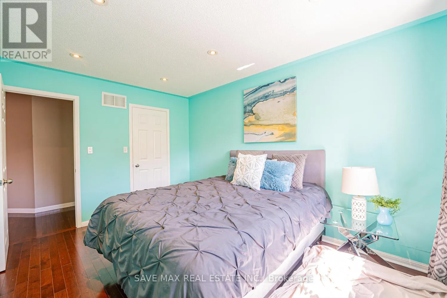 18 - 2270 BRITANIA ROAD W