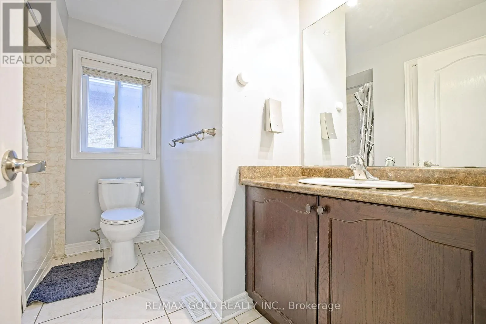 35 ABITIBI LAKE DRIVE