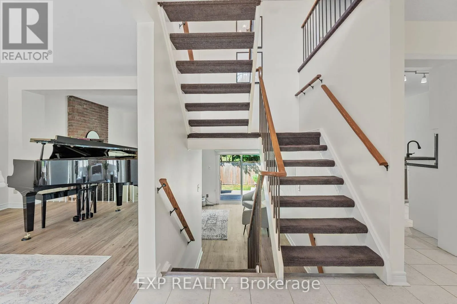 20 AMITY ROAD