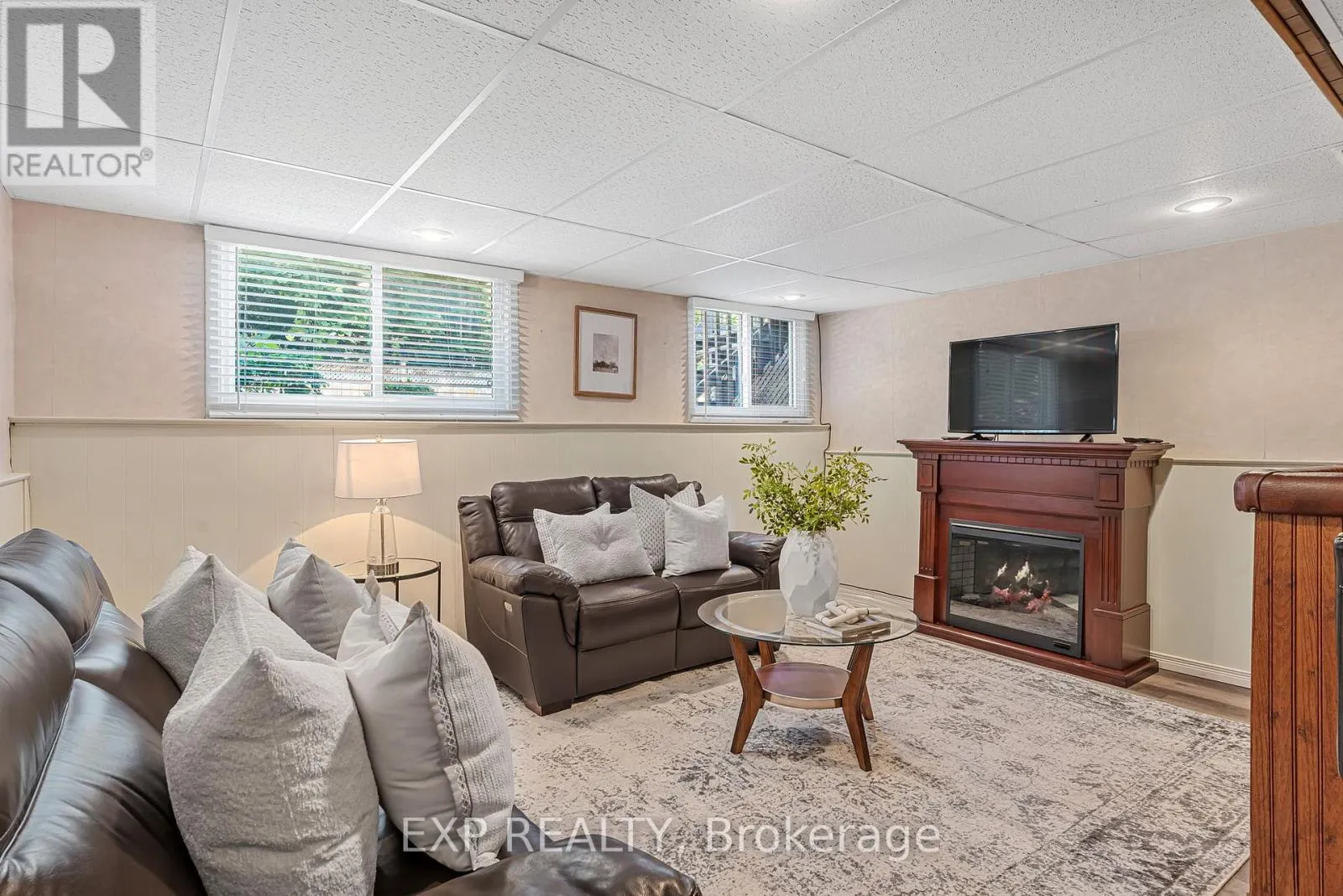 20 AMITY ROAD