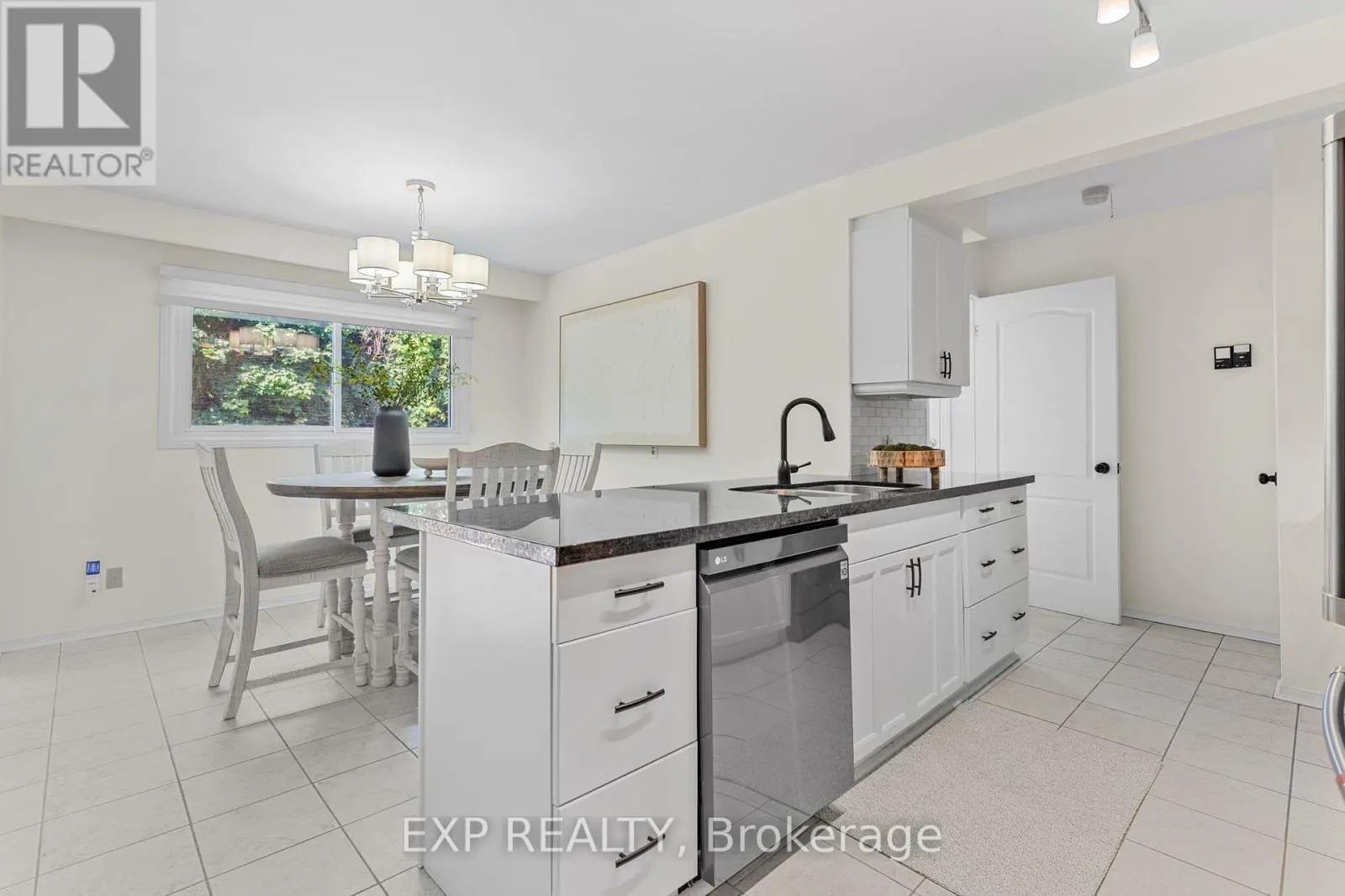 20 AMITY ROAD