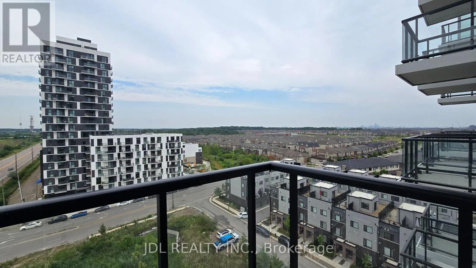 1004 - 3079 TRAFALGAR ROAD