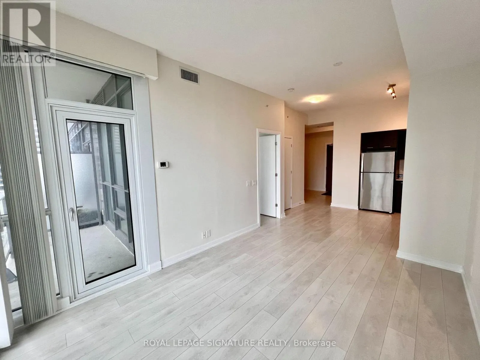 802 - 2200 LAKESHORE BOULEVARD W