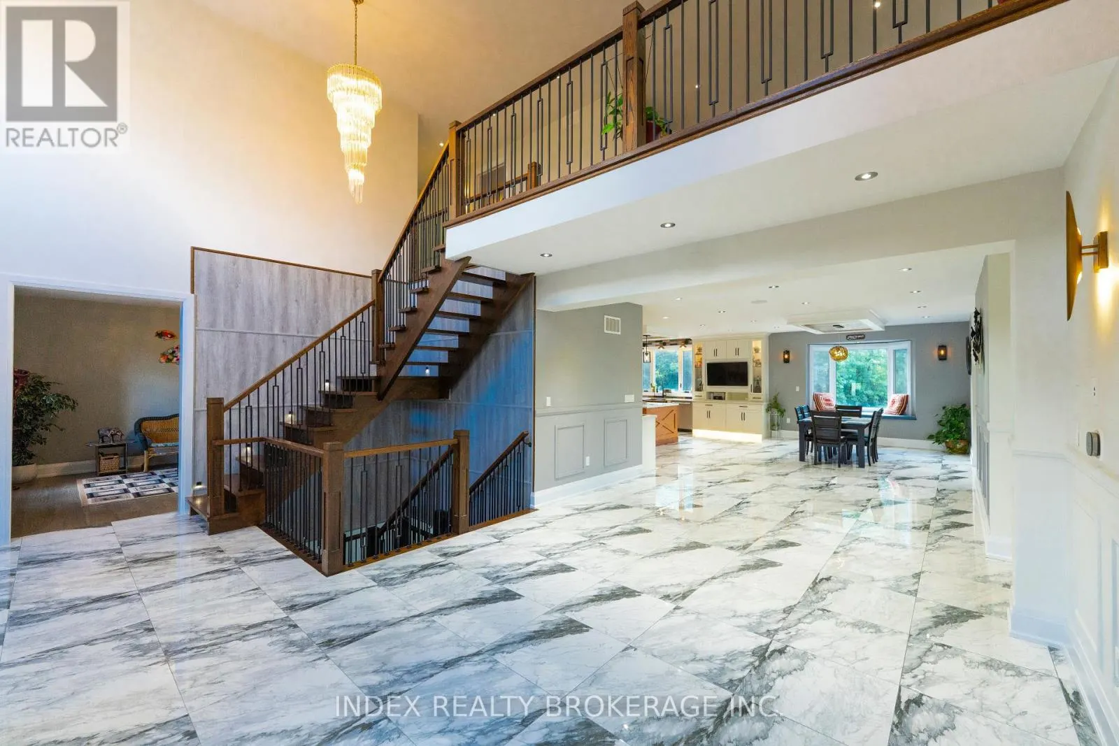 20 GLASSFORD COURT