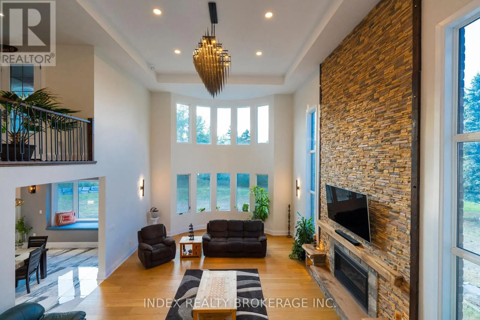 20 GLASSFORD COURT