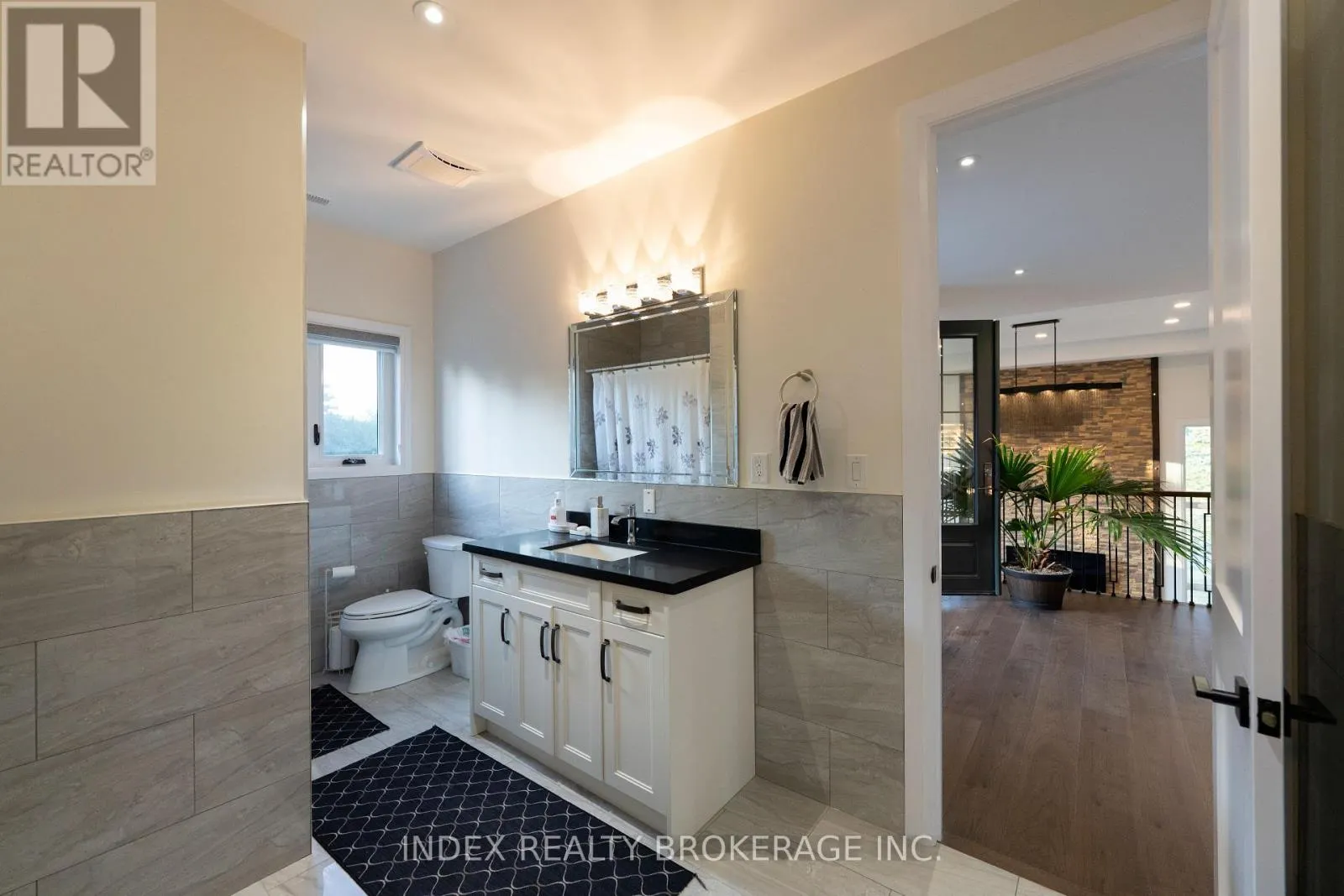 20 GLASSFORD COURT
