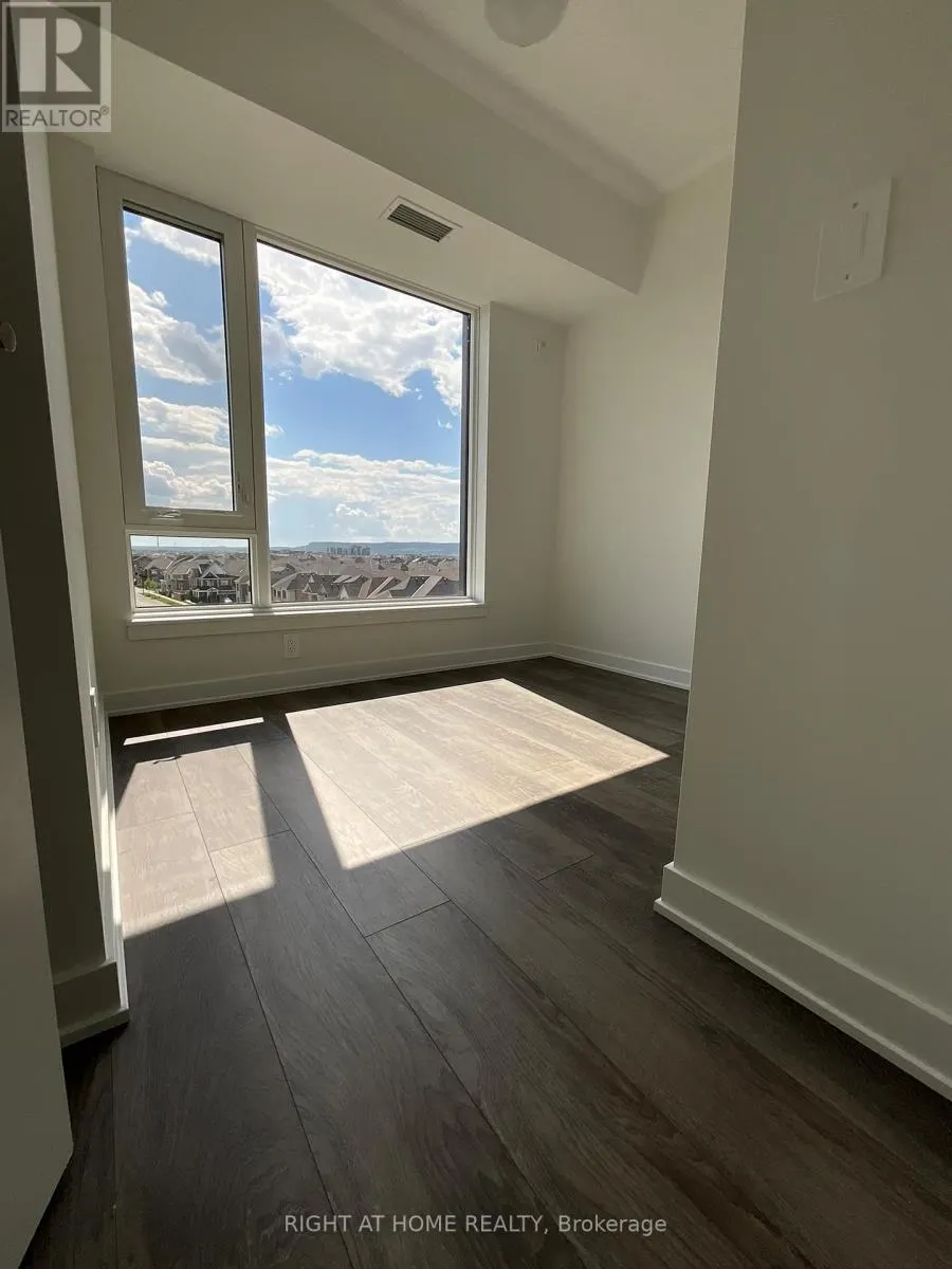 517 - 1440 CLARRIAGE COURT