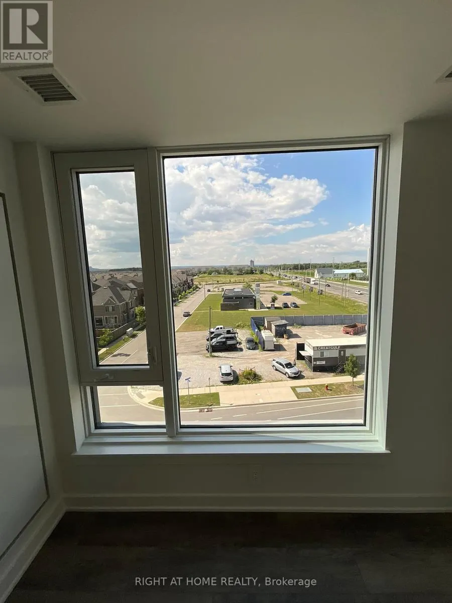 517 - 1440 CLARRIAGE COURT