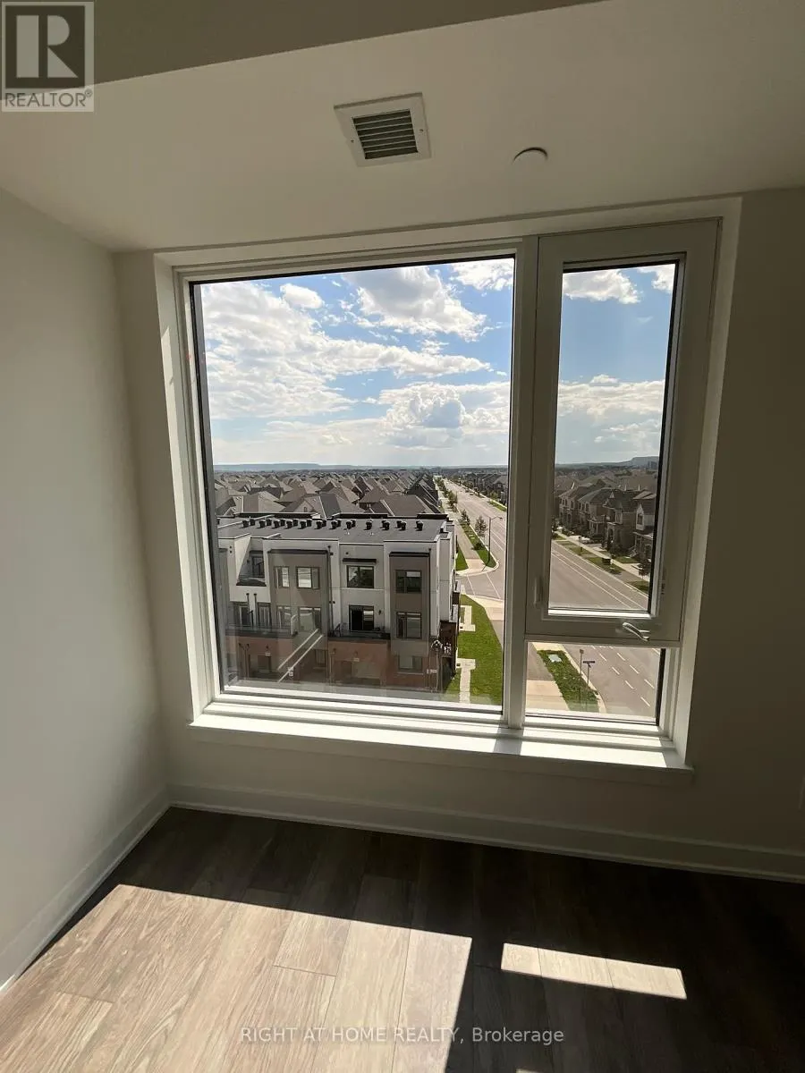 517 - 1440 CLARRIAGE COURT