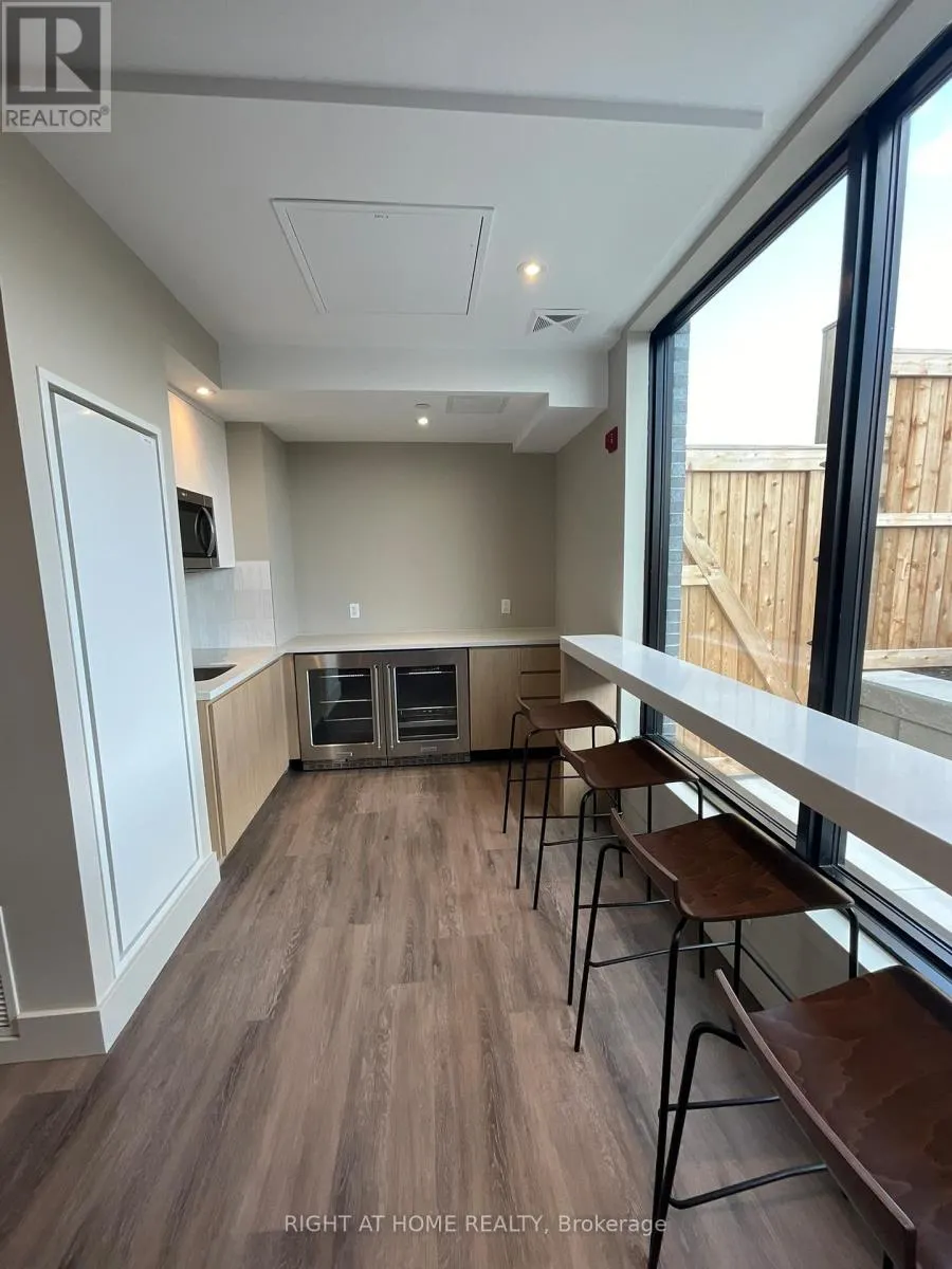 517 - 1440 CLARRIAGE COURT