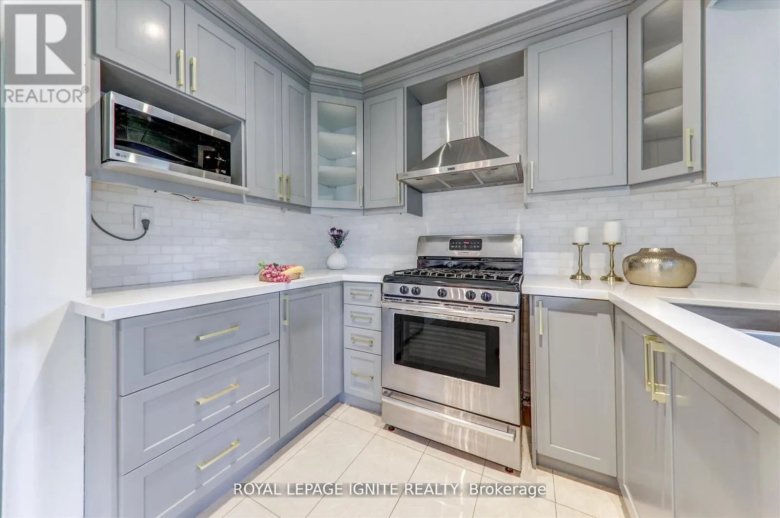 7226 TORRISDALE LANE
