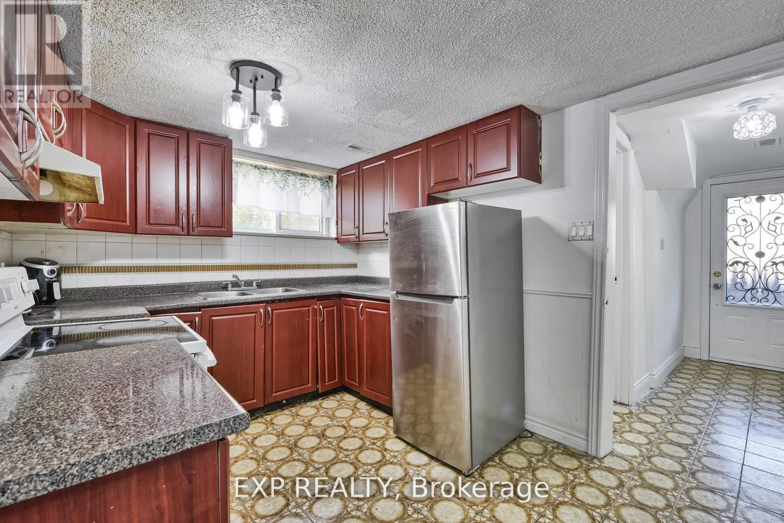 7292 REDFOX ROAD
