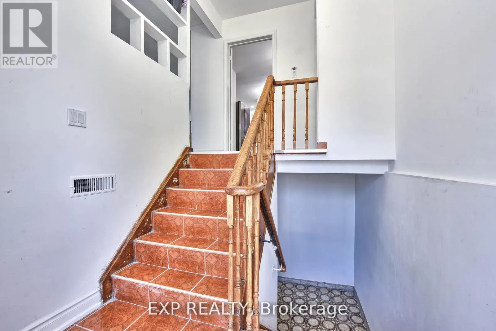 7292 REDFOX ROAD