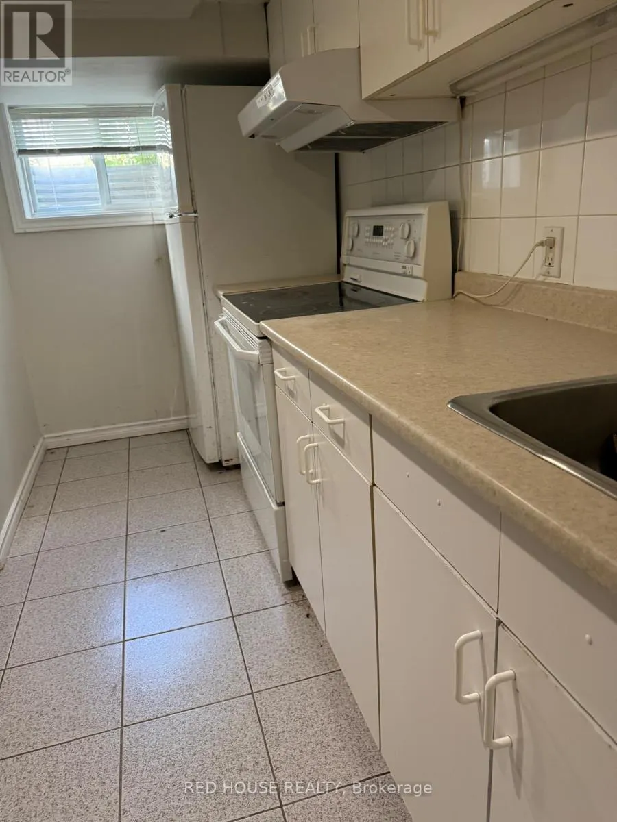 LOWER - 22 BIRCHLEA AVENUE