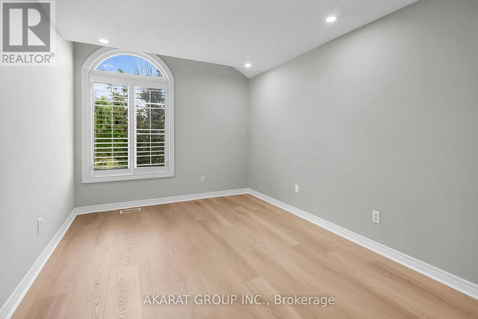 43 - 2250 ROCKINGHAM DRIVE