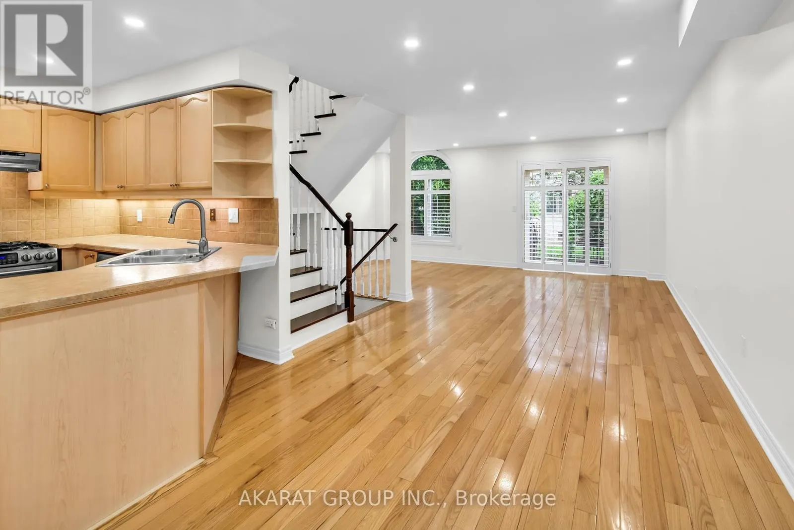 43 - 2250 ROCKINGHAM DRIVE