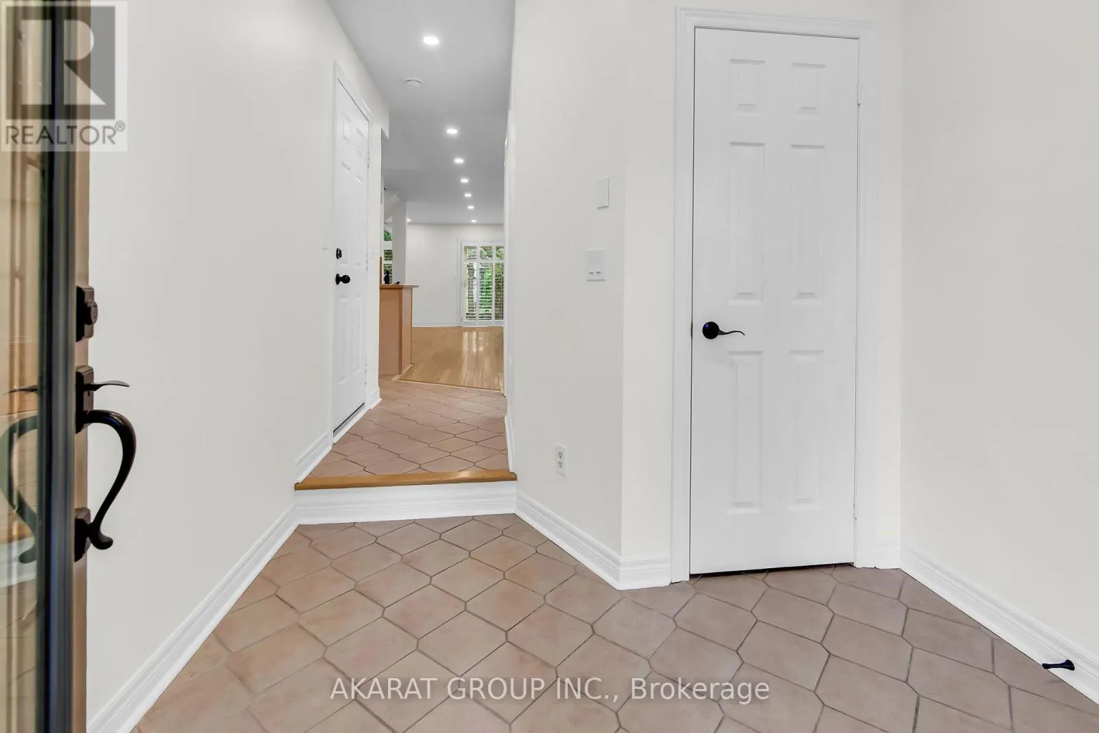 43 - 2250 ROCKINGHAM DRIVE