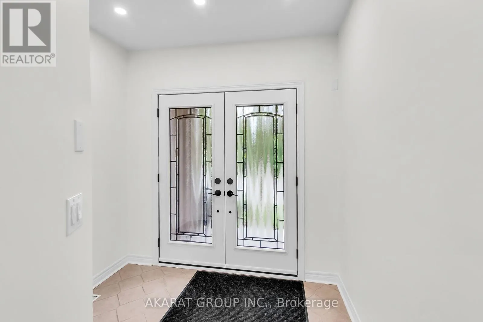 43 - 2250 ROCKINGHAM DRIVE
