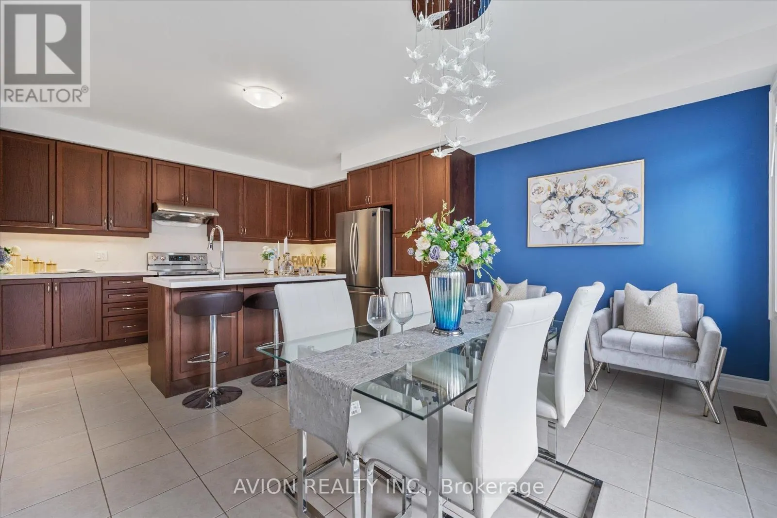 264 BELMORE COURT
