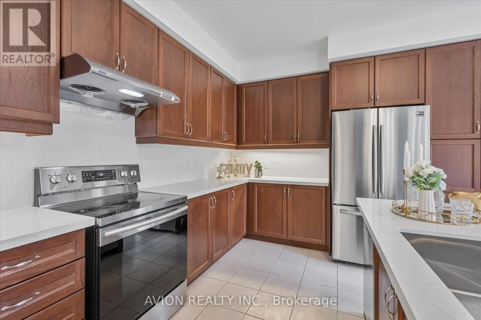 264 BELMORE COURT