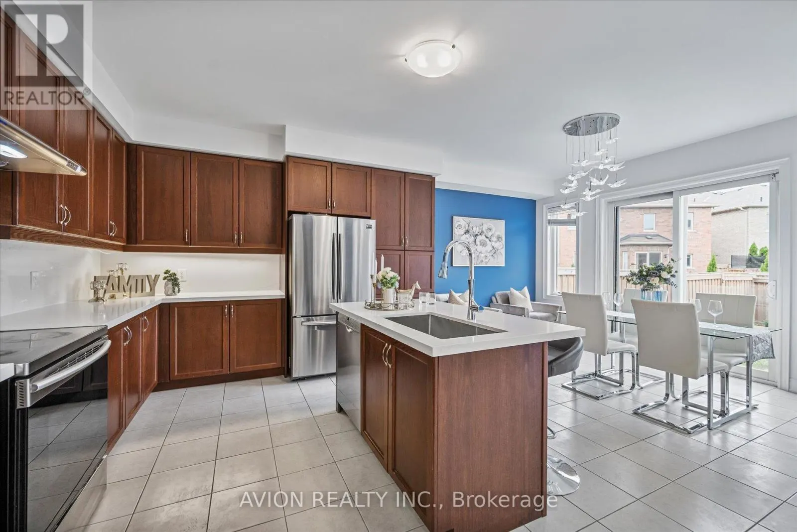 264 BELMORE COURT