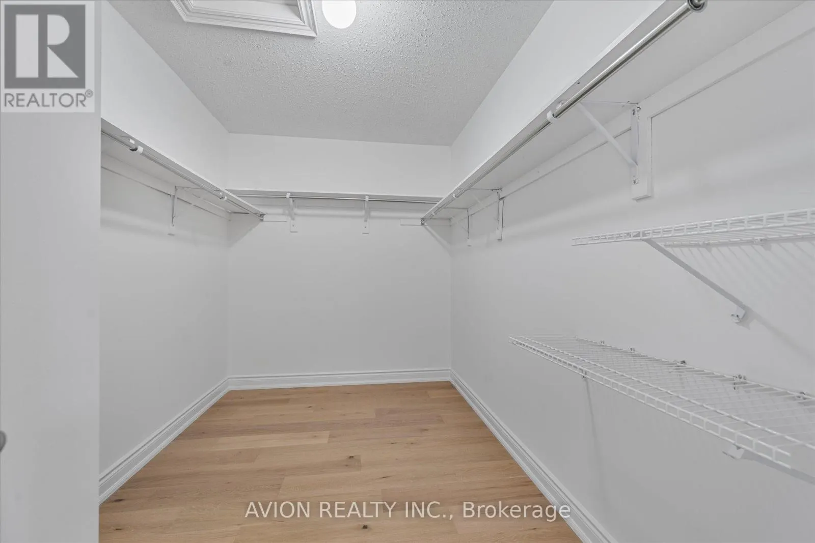 264 BELMORE COURT