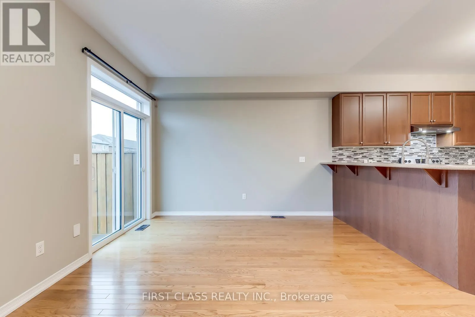 39 - 651 FARMSTEAD DRIVE