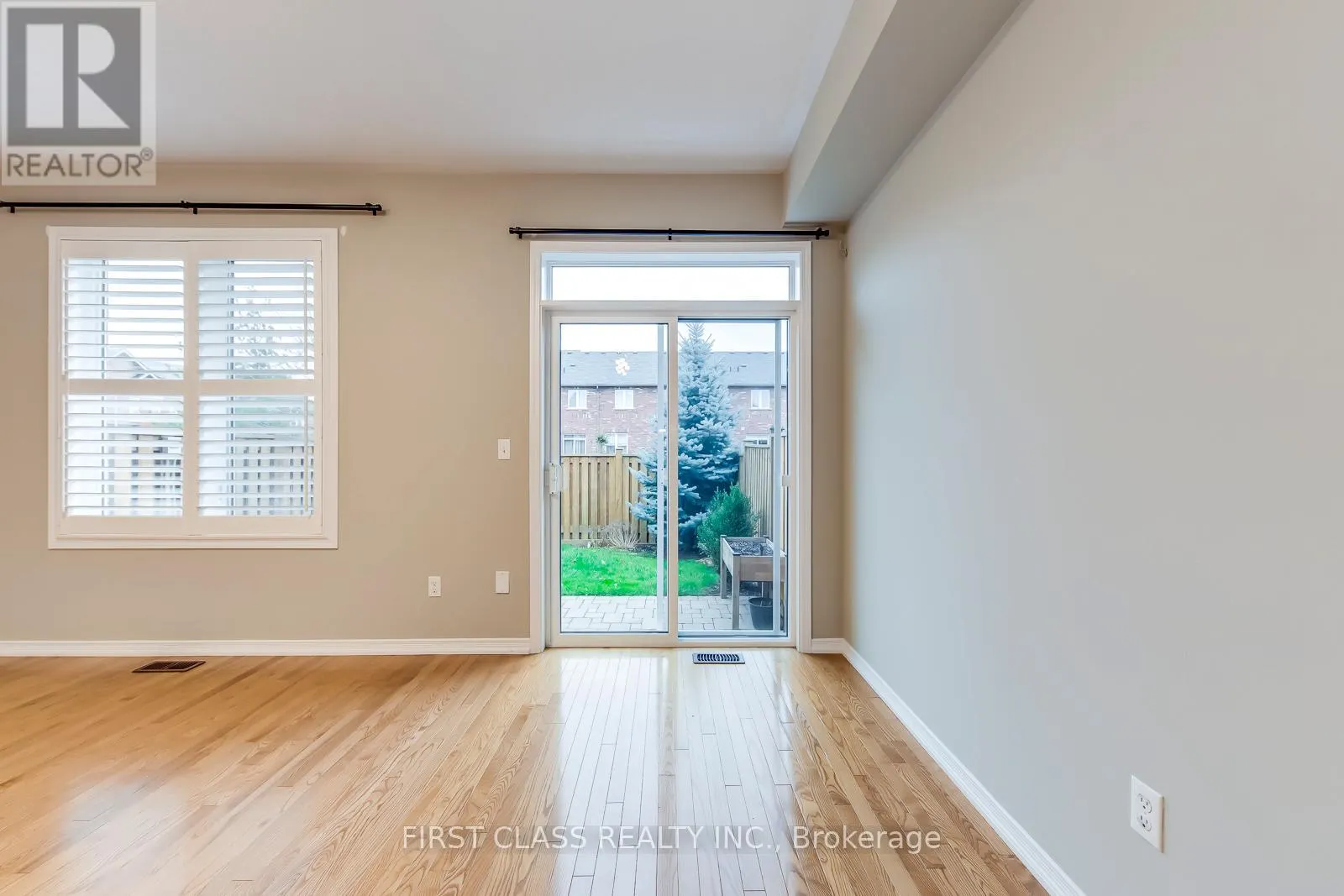39 - 651 FARMSTEAD DRIVE