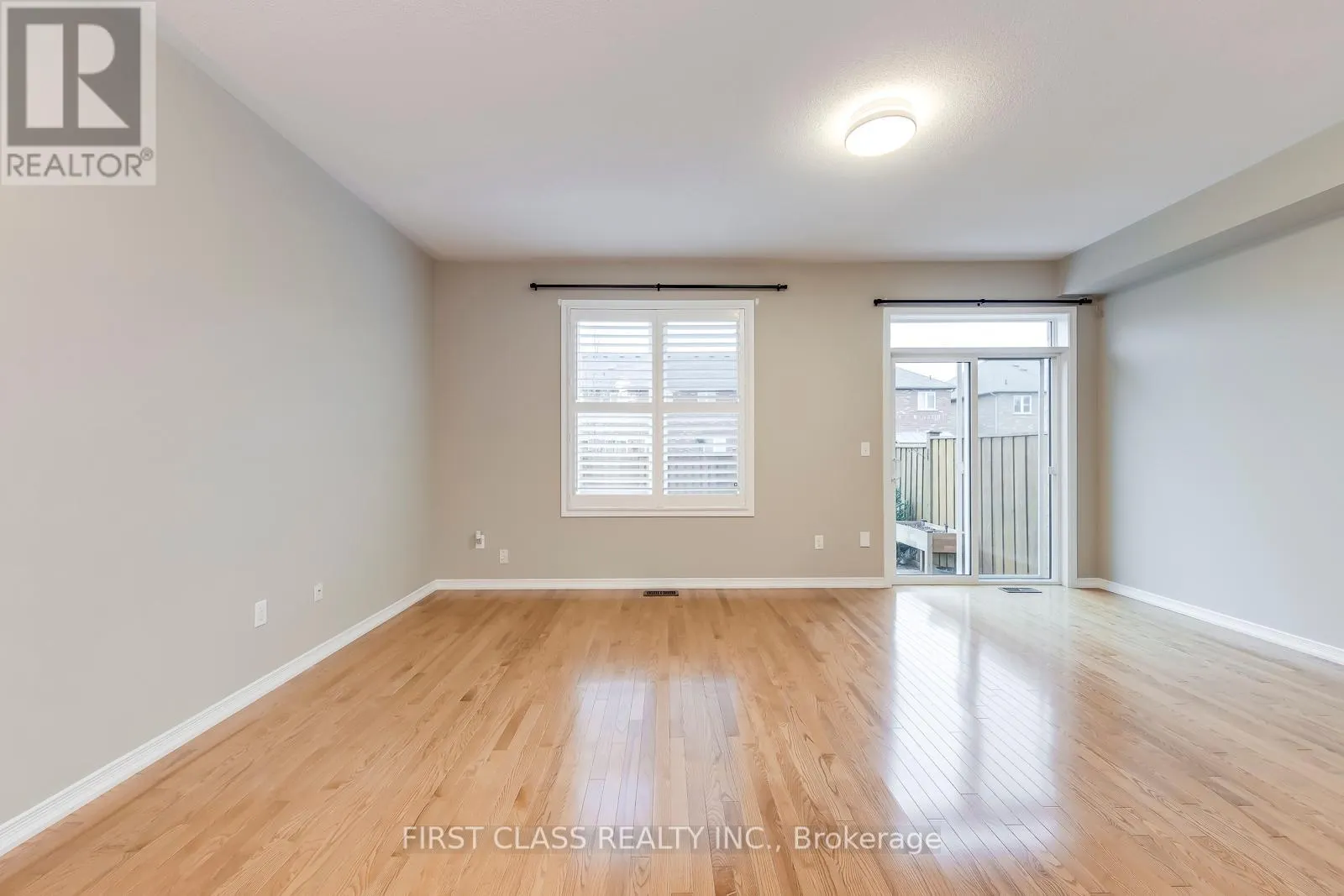 39 - 651 FARMSTEAD DRIVE