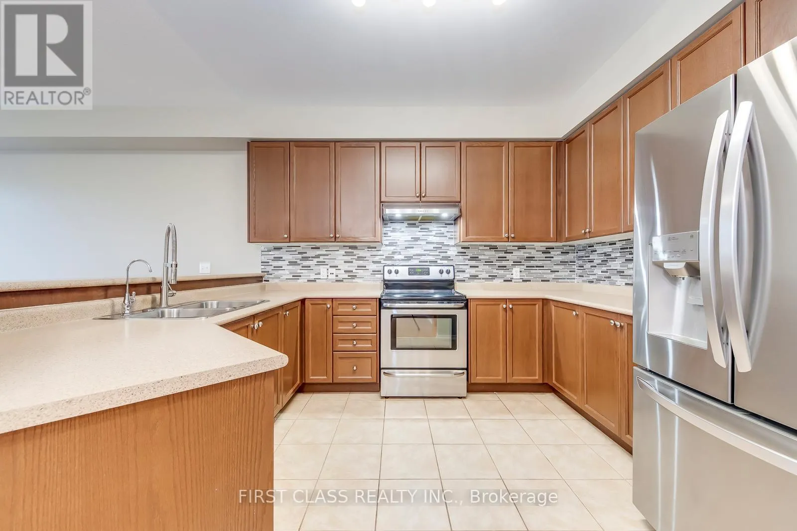 39 - 651 FARMSTEAD DRIVE