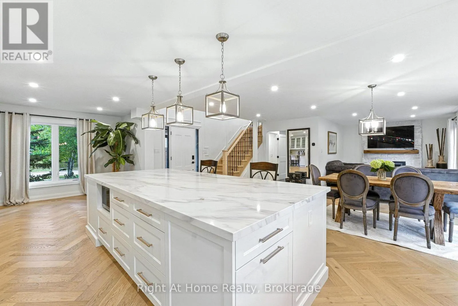 230 POOLE DRIVE