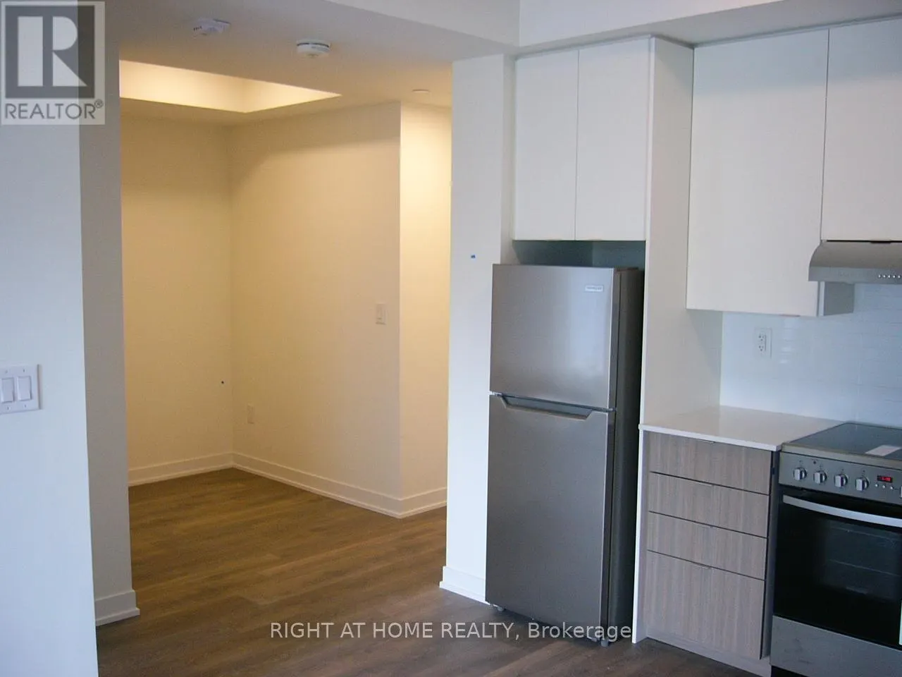 207 - 160 CANON JACKSON DRIVE