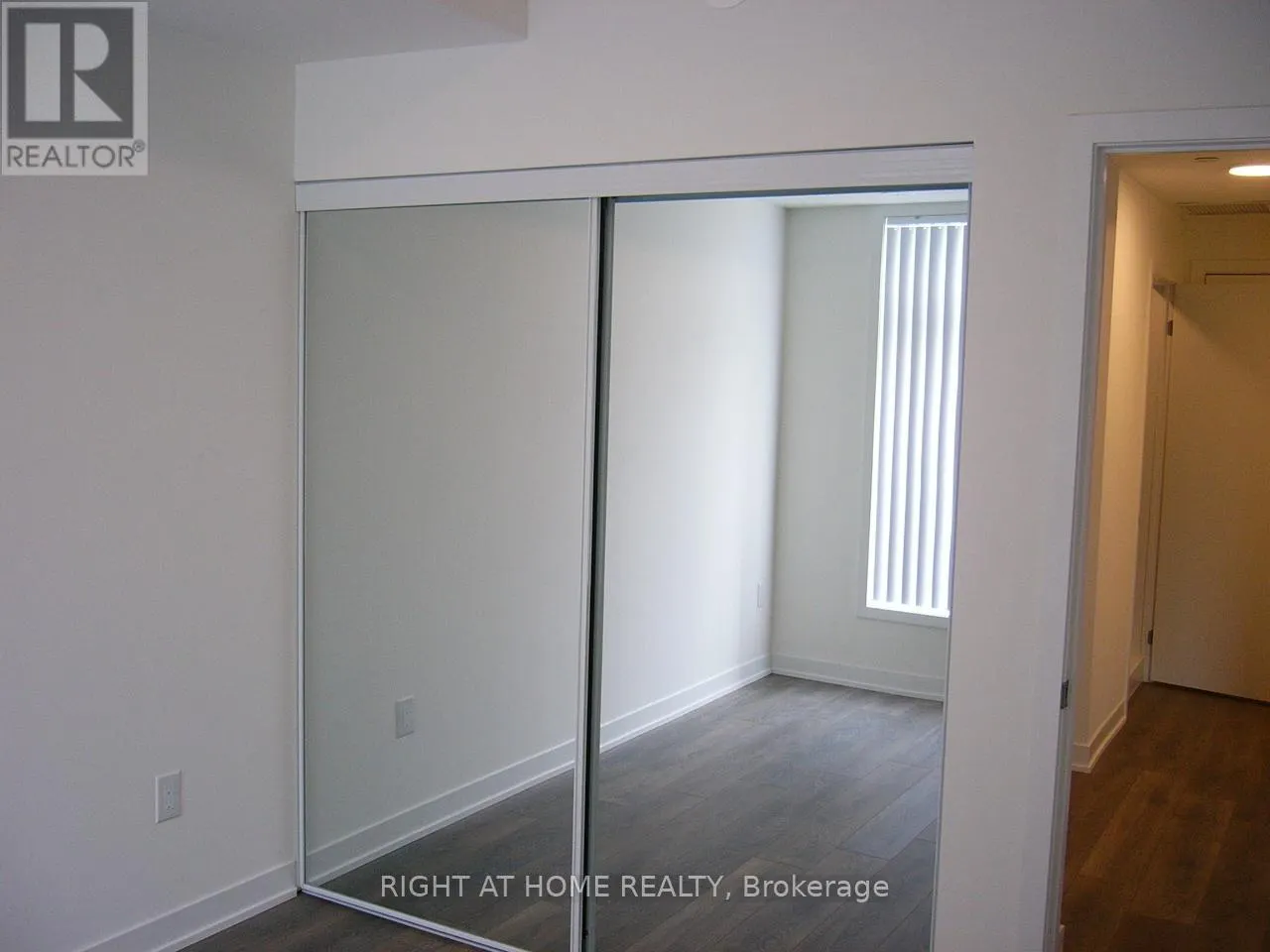 207 - 160 CANON JACKSON DRIVE