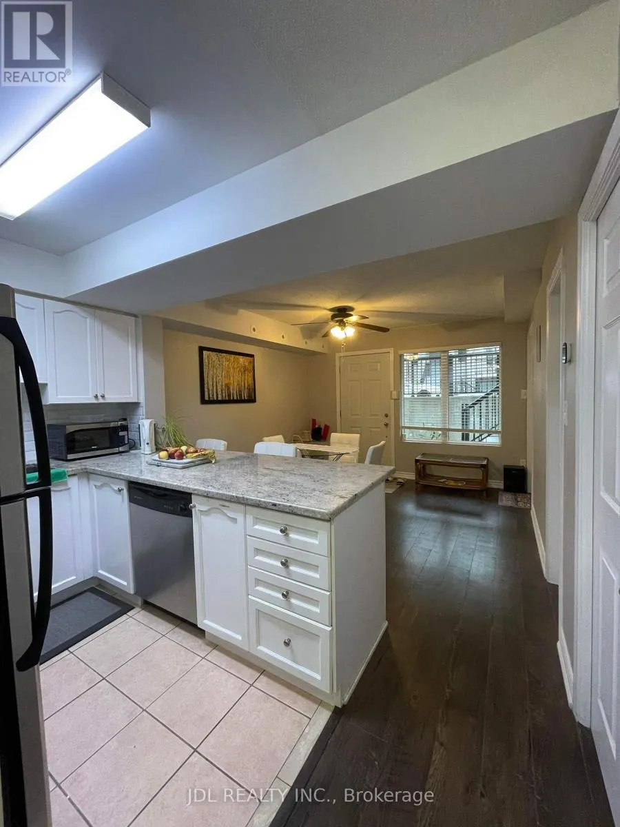 1013 - 85 GEORGE APPLETON WAY