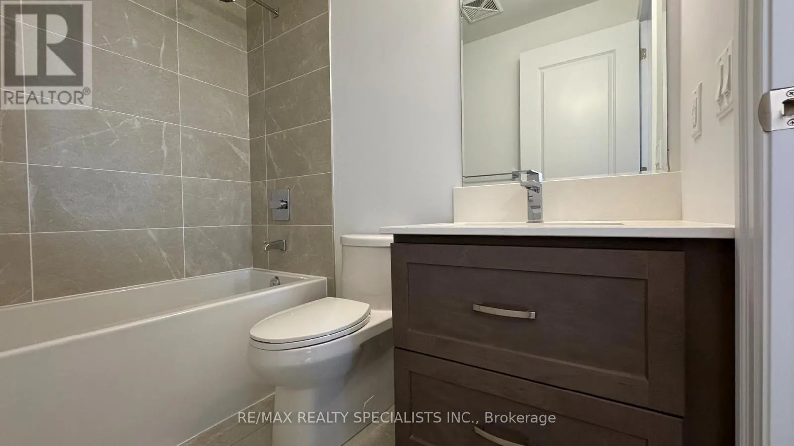 3103 - 30 ELM DRIVE W