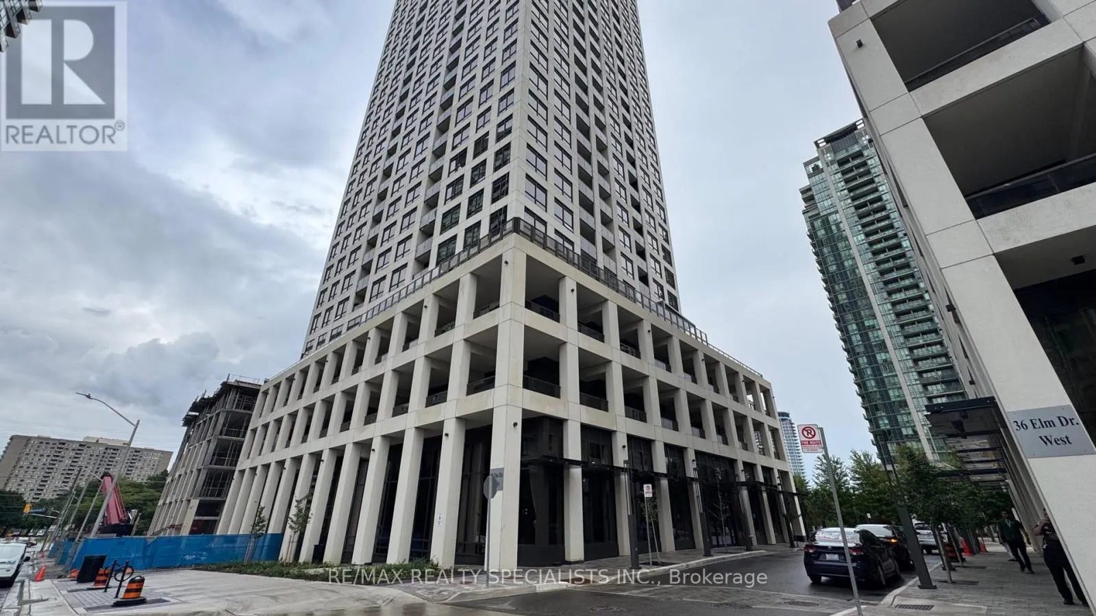 3103 - 30 ELM DRIVE W