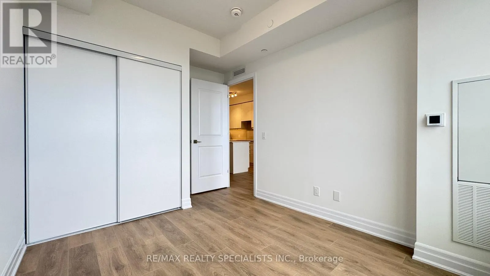 3103 - 30 ELM DRIVE W