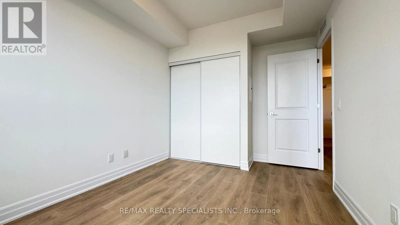 3103 - 30 ELM DRIVE W