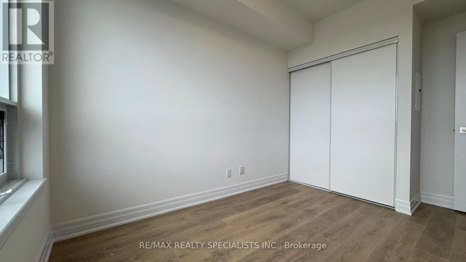 3103 - 30 ELM DRIVE W