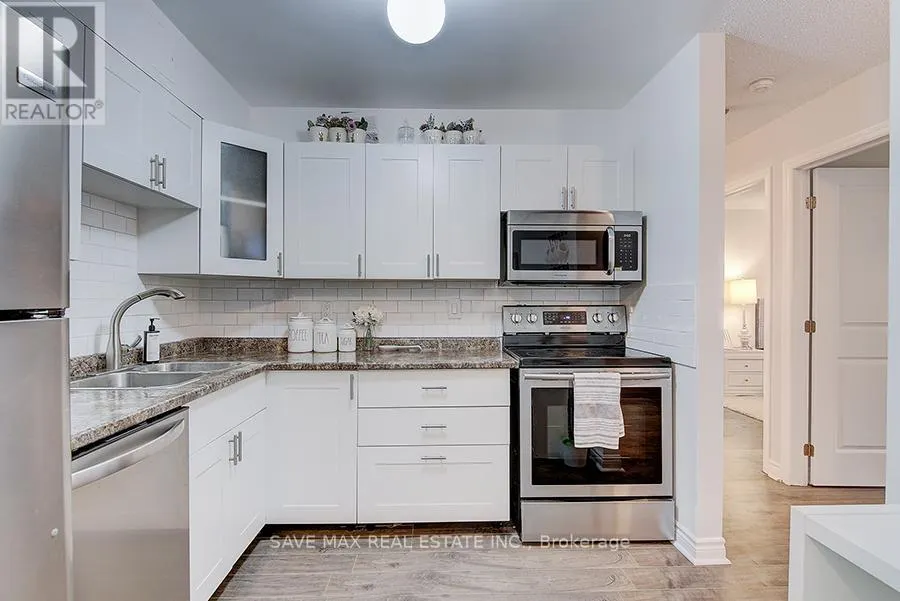 414 - 1450 GLEN ABBEY GATE