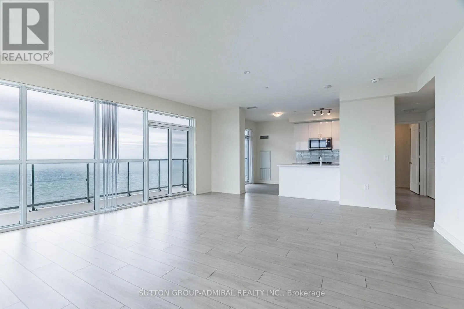5302 - 38 ANNIE CRAIG DRIVE