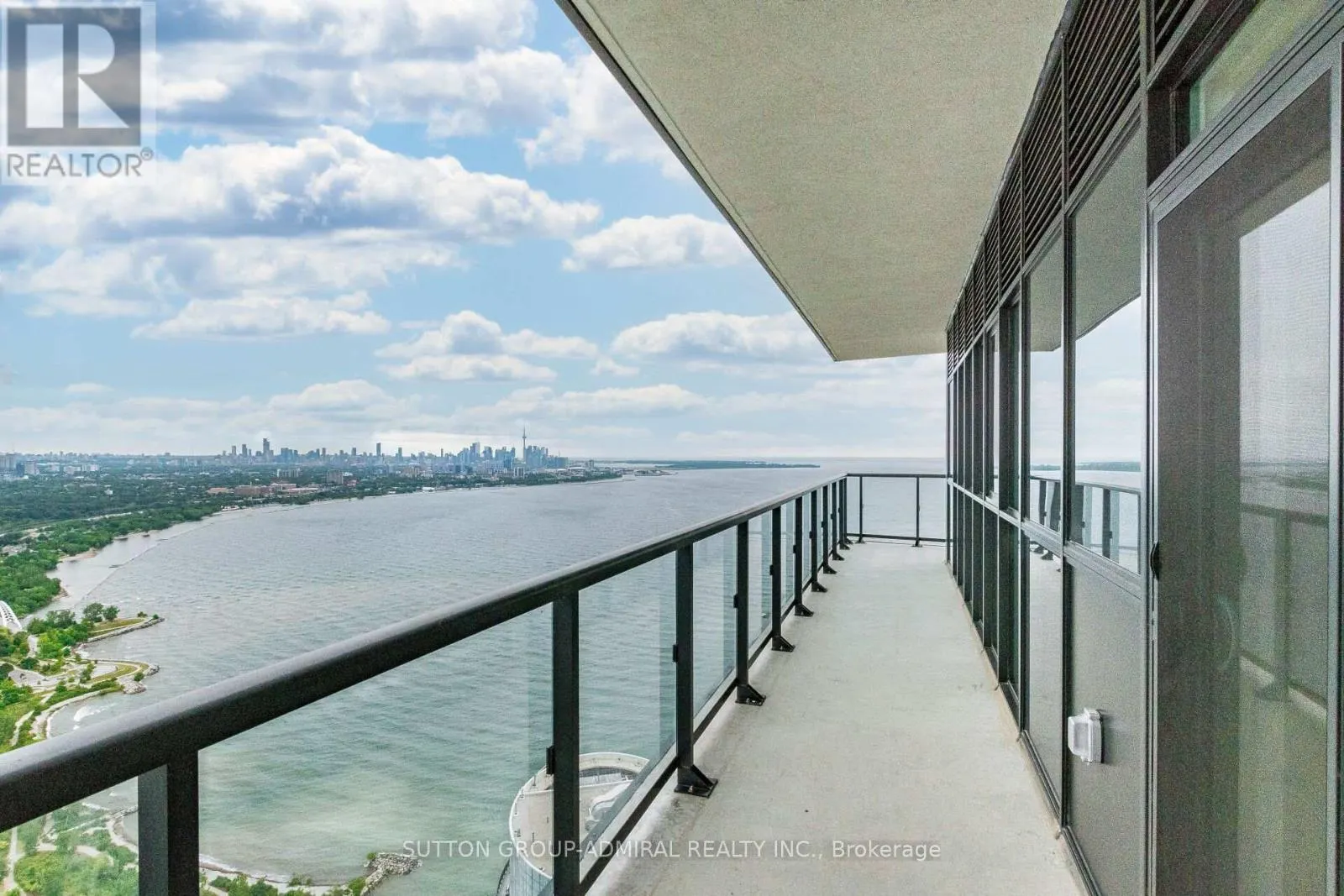 5302 - 38 ANNIE CRAIG DRIVE