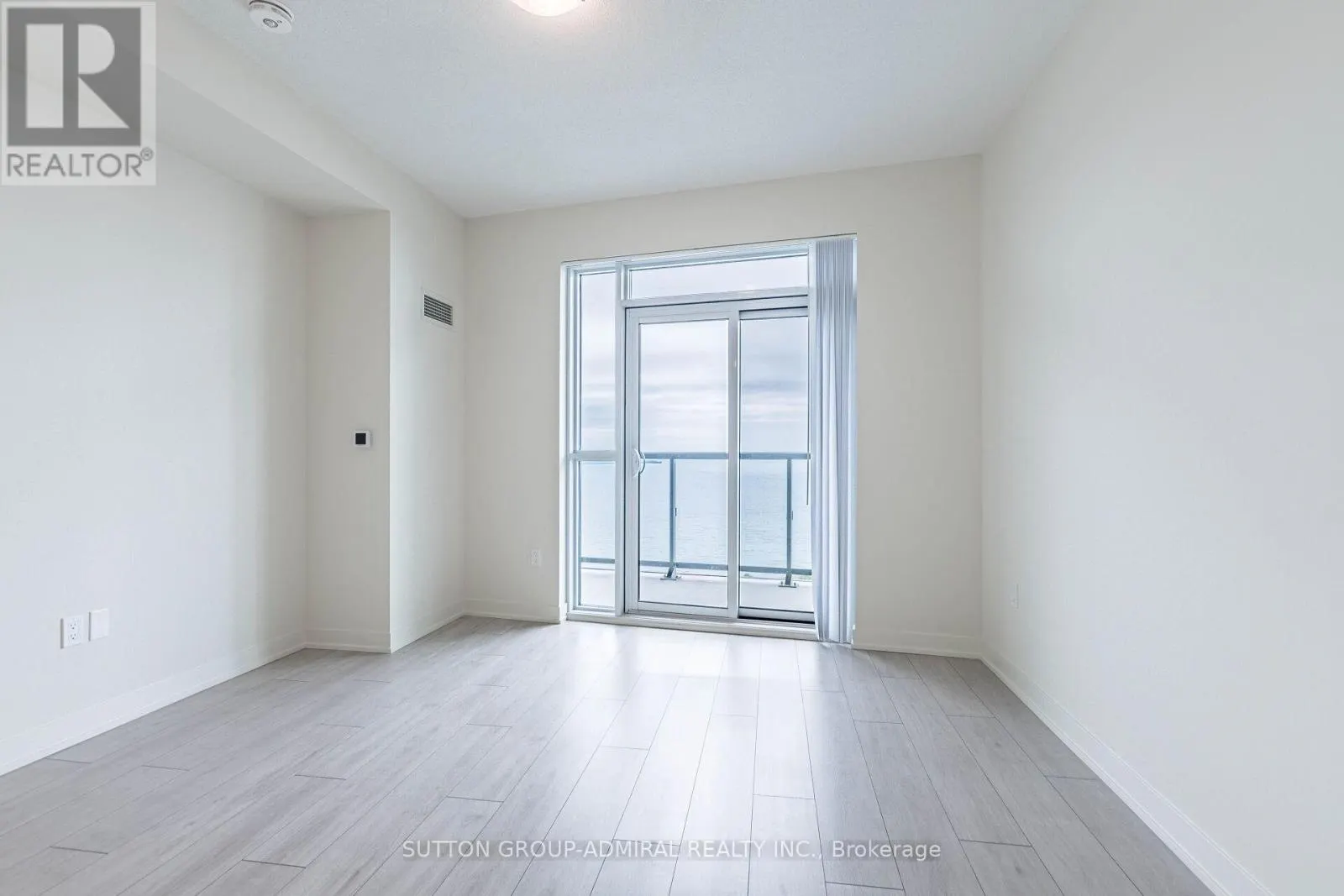 5302 - 38 ANNIE CRAIG DRIVE
