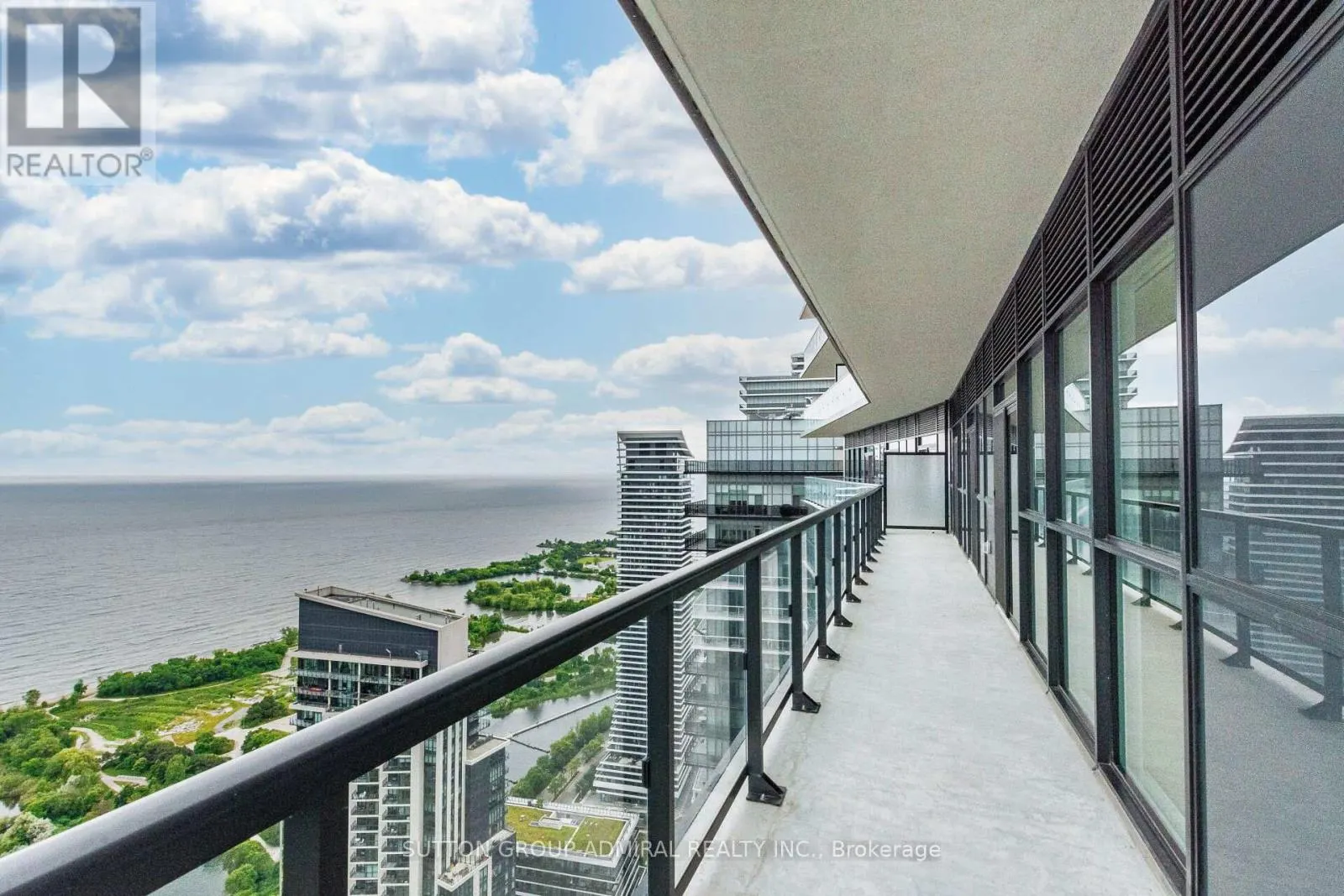 5302 - 38 ANNIE CRAIG DRIVE