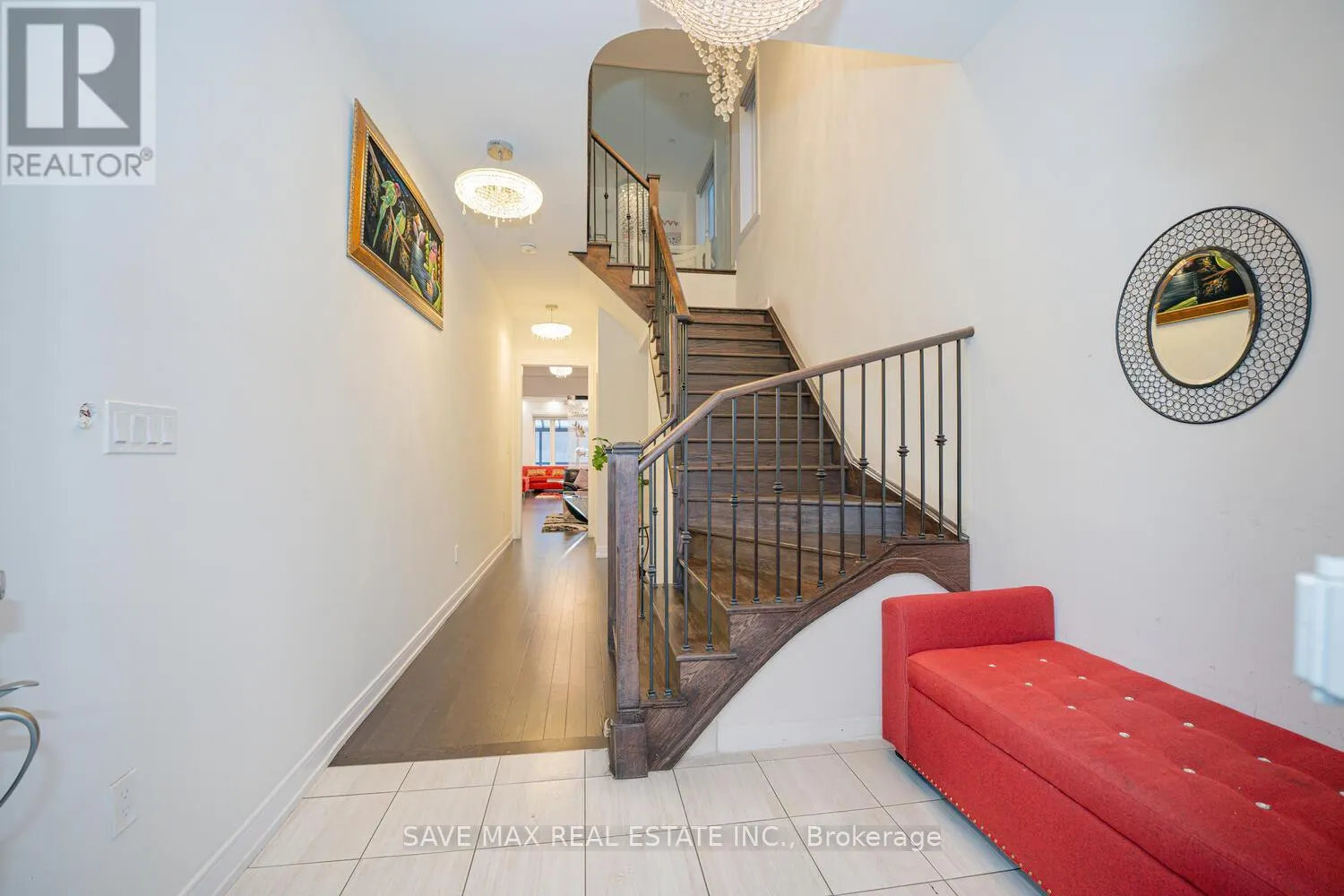 23 HENDRICKS CRESCENT