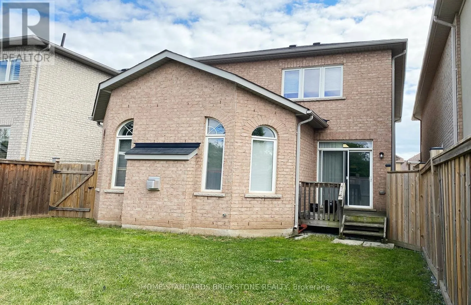2465 QUETICO CRESCENT