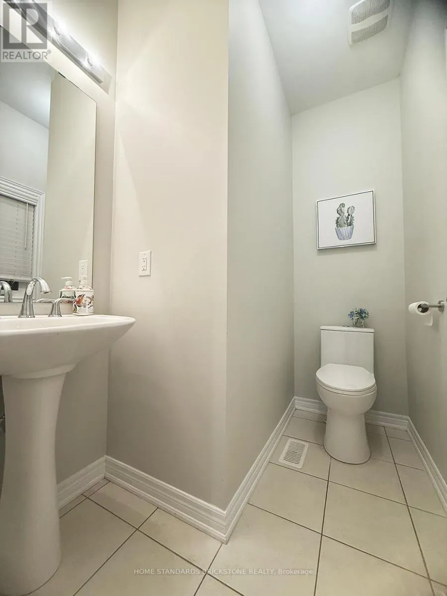 2465 QUETICO CRESCENT