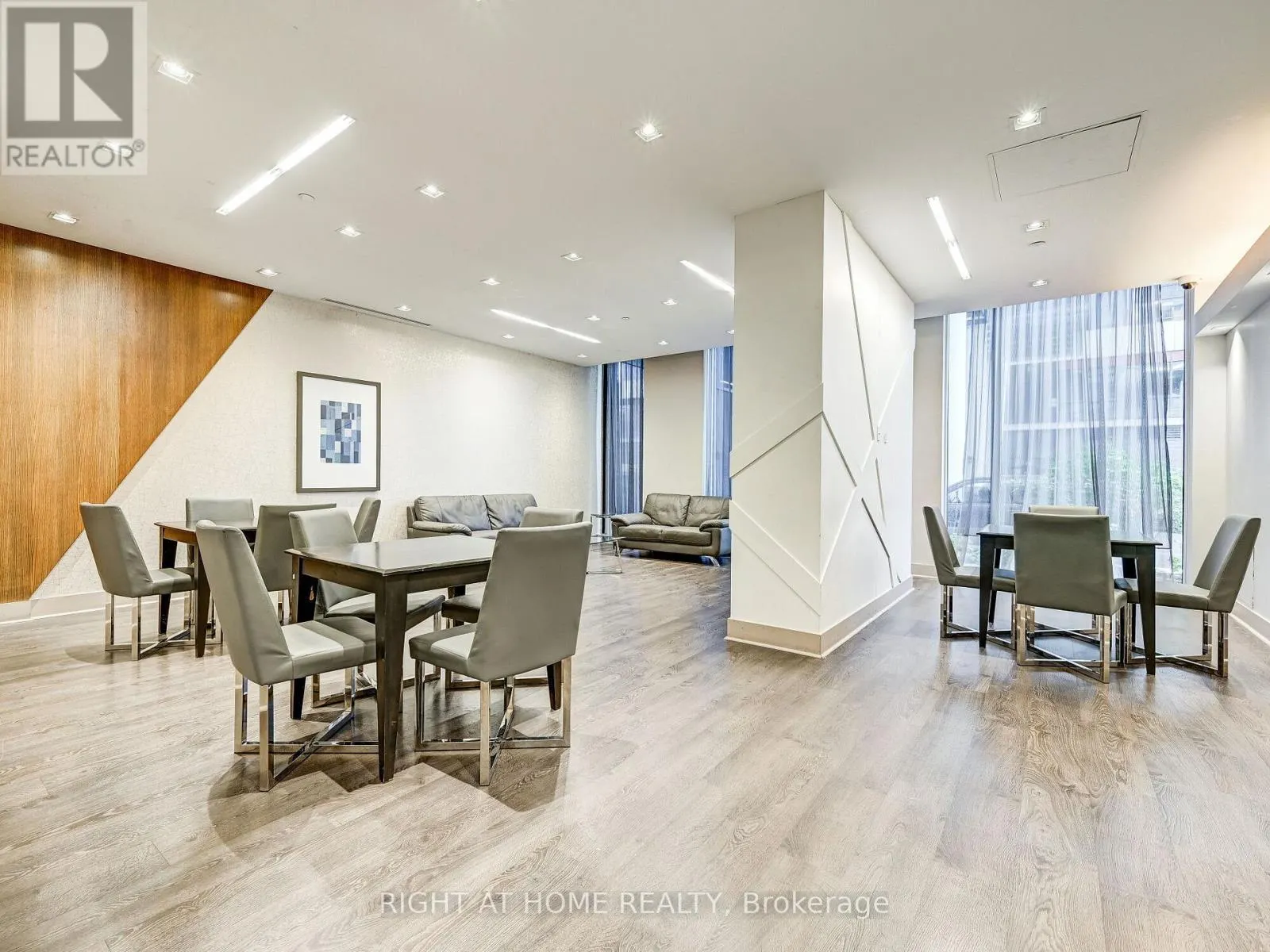 2001 - 55 EGLINTON AVENUE W